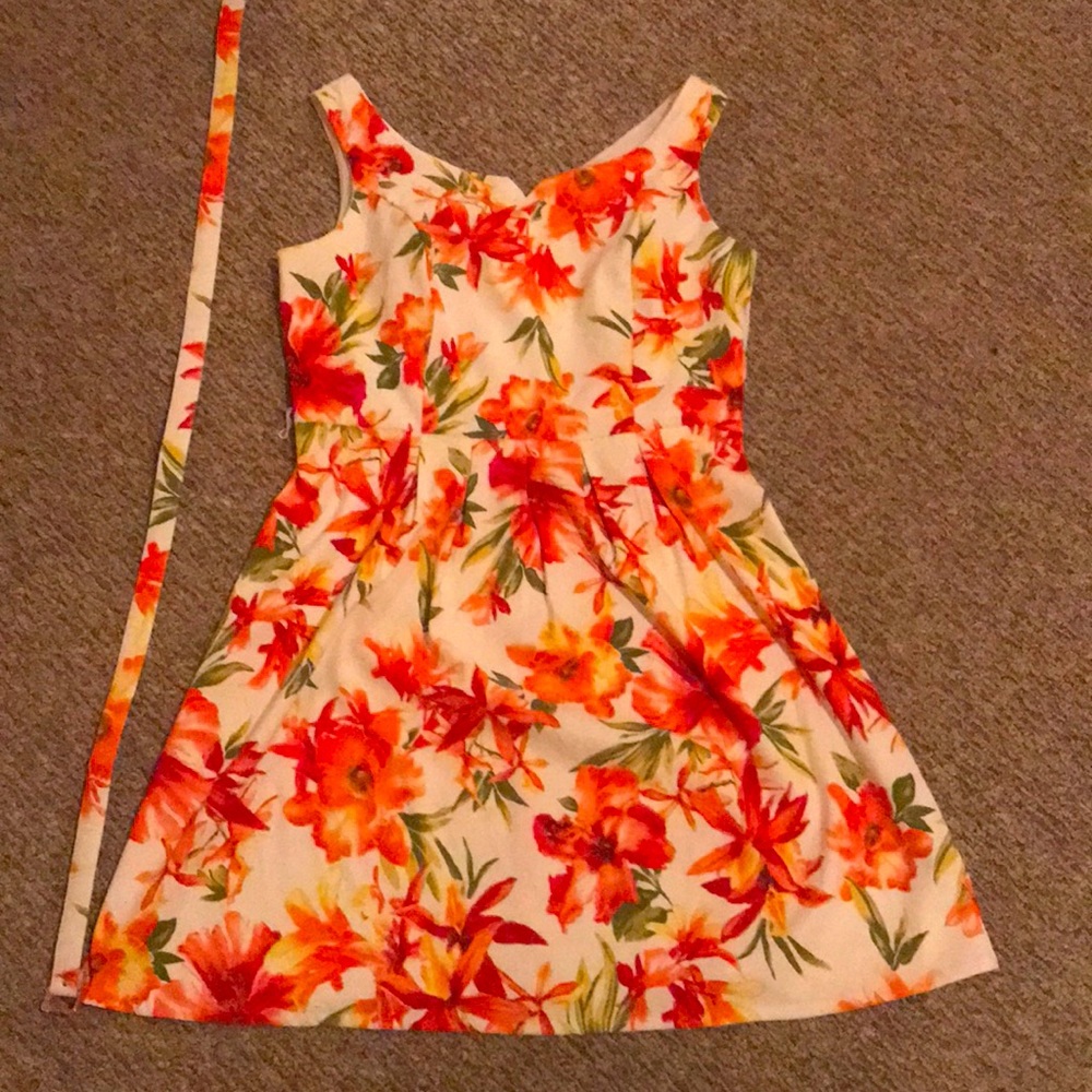 I’m selling a dress with a matching belt.
